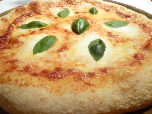 Pizza(Margherita with Mozzarella Cheese)