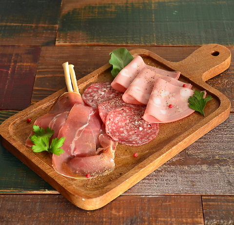 Assorted cured ham